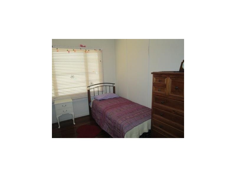 3 Lancaster Avenue, Redcliffe QLD 4020