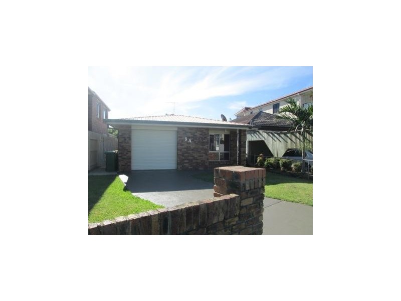 3a Fortune Street, Scarborough QLD 4020
