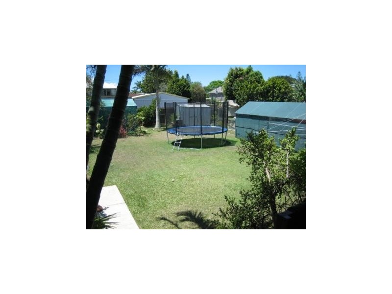 40 Bramble Street, Woody Point QLD 4019