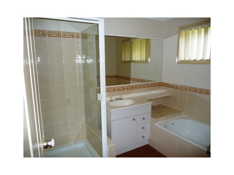 1 Trafalgar Court, Strathpine QLD 4500