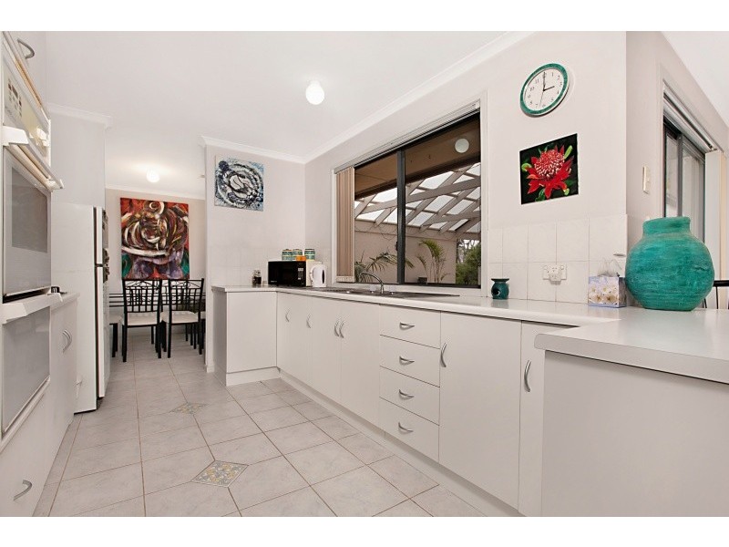 9 Admiralty Crescent, Seaford Rise SA 5169