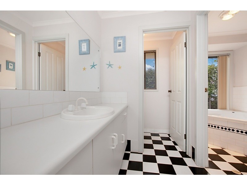 9 Admiralty Crescent, Seaford Rise SA 5169