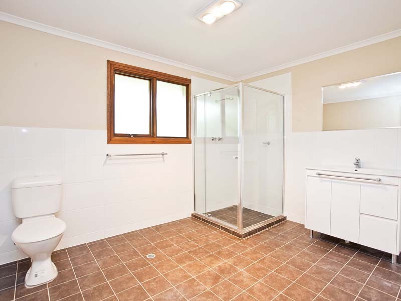 1 Lennard Drive, Moana SA 5169