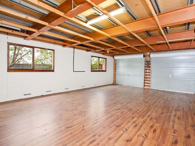 1 Lennard Drive, Moana SA 5169