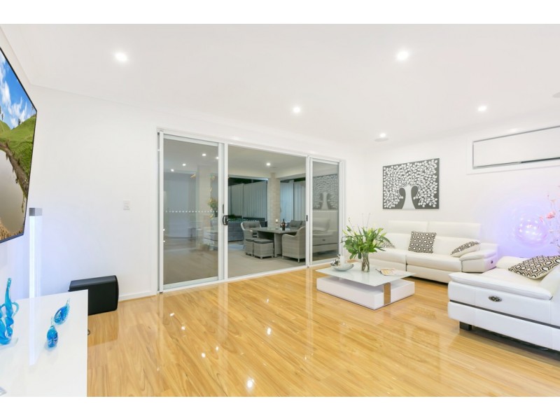 11 Second Avenue, Moana SA 5169