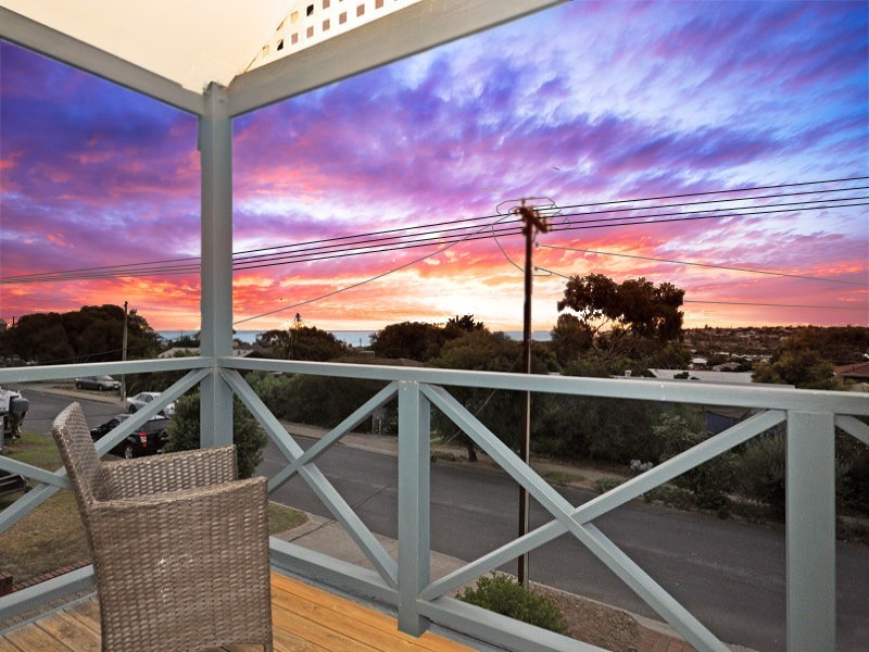 24 Bounty Street, Moana SA 5169