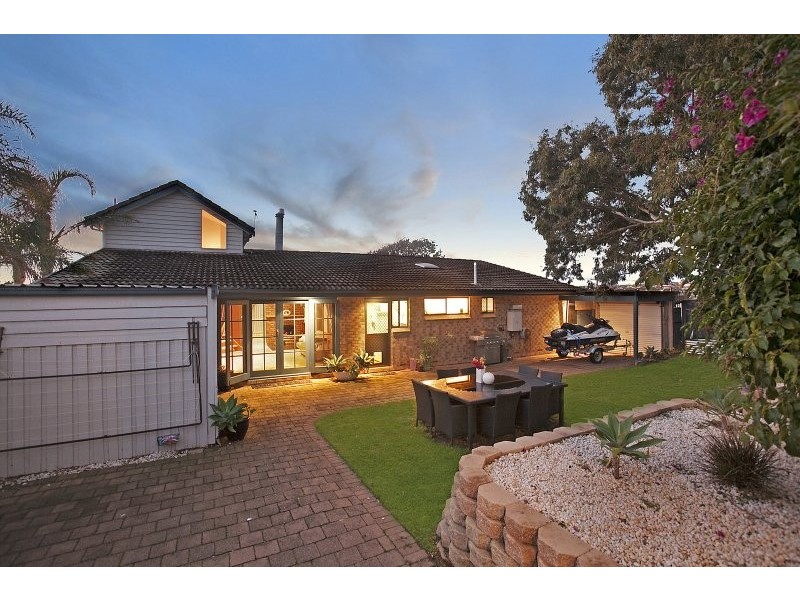 24 Bounty Street, Moana SA 5169