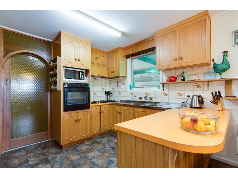 15 Protector Street, O’sullivan Beach SA 5166