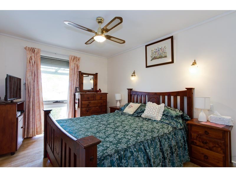 15 Protector Street, O’sullivan Beach SA 5166