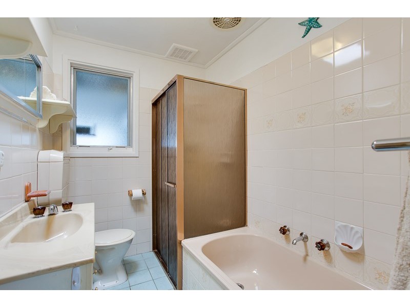 15 Protector Street, O’sullivan Beach SA 5166