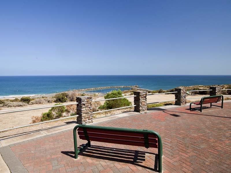 15 Protector Street, O’sullivan Beach SA 5166