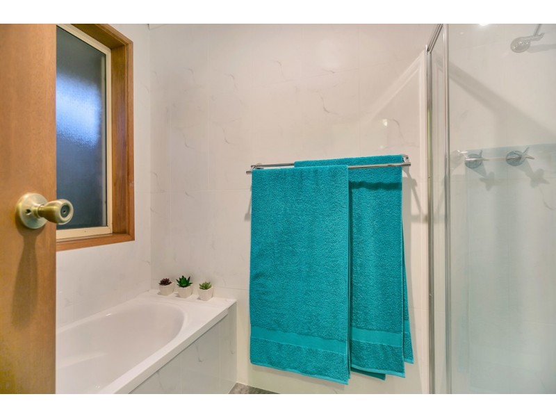 8 Montpelier Street, Woodcroft SA 5162