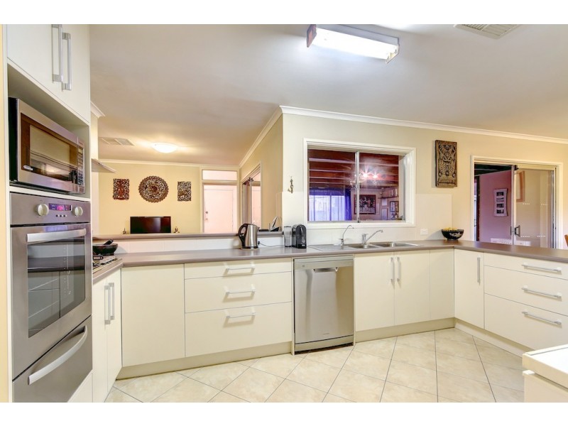 5 Warakila Court, Sheidow Park SA 5158