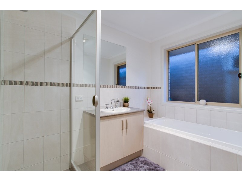 17 Compass Drive, Seaford SA 5169