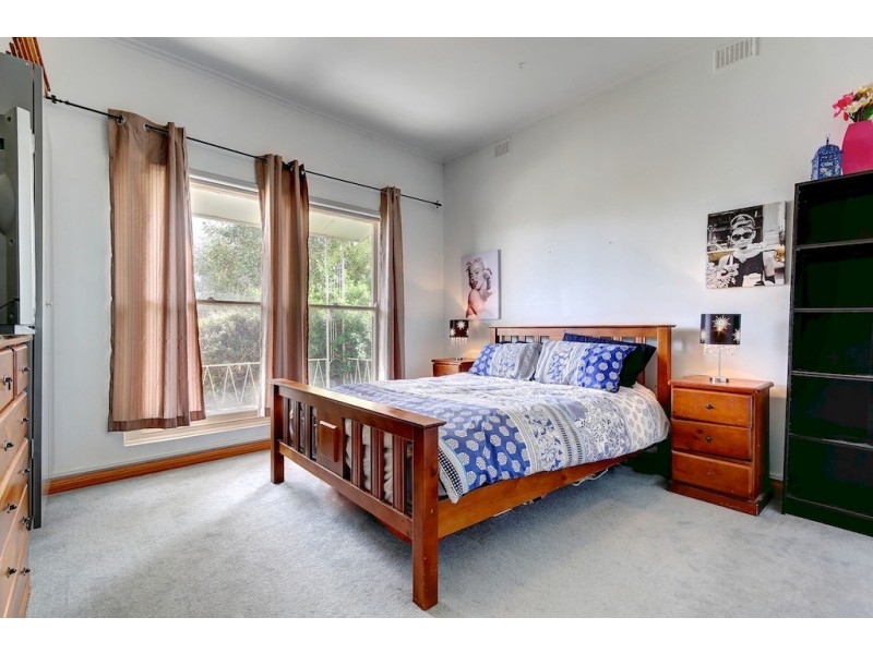 16 Roy Terrace, Christies Beach SA 5165