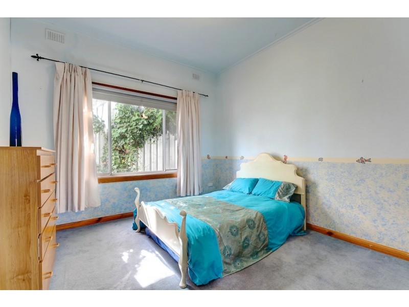 16 Roy Terrace, Christies Beach SA 5165