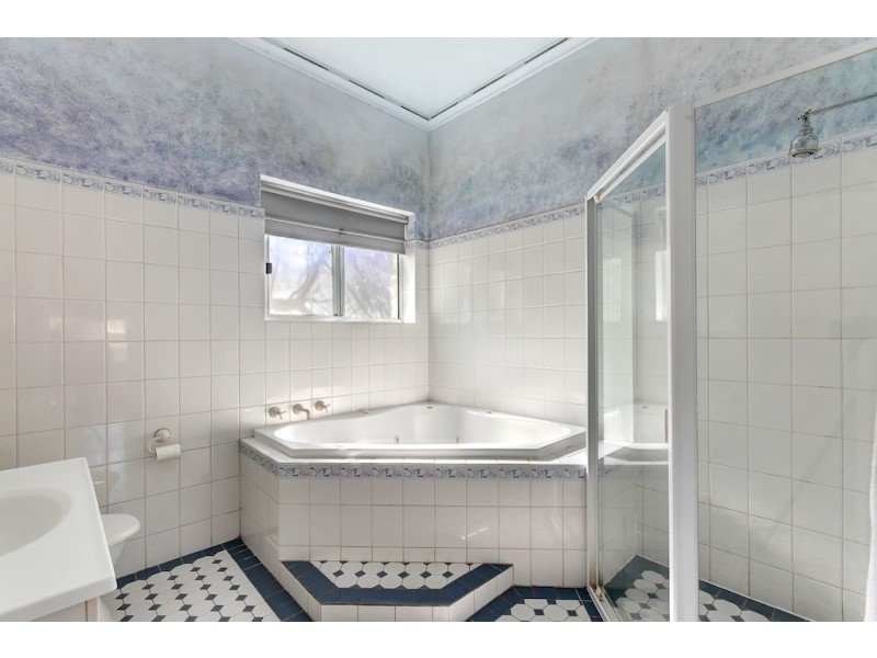 16 Roy Terrace, Christies Beach SA 5165