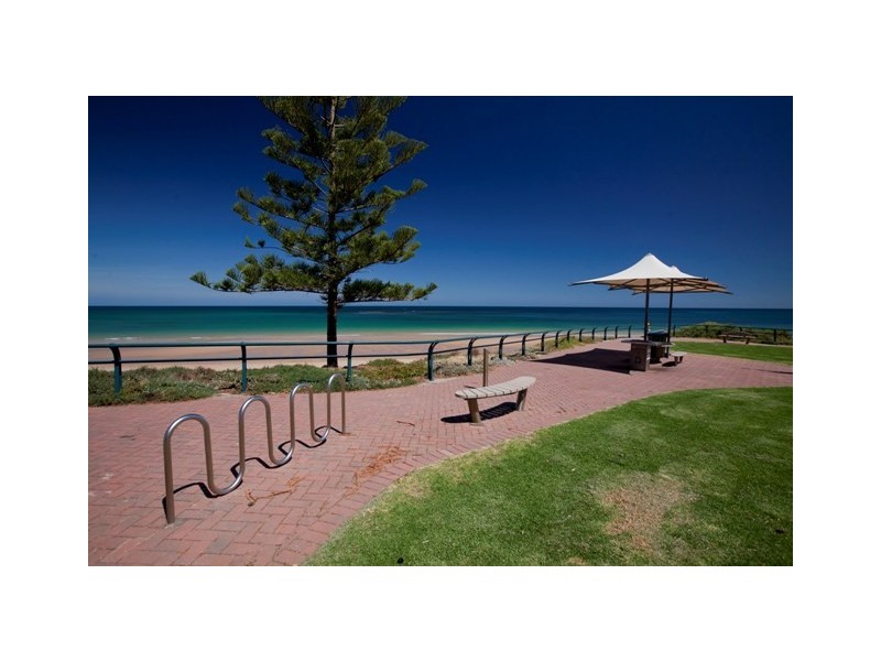 61 Wootoona Avenue, Christies Beach SA 5165