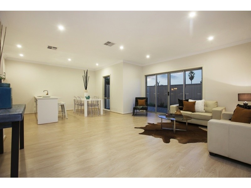 1 / 27 Roy Terrace, Christies Beach SA 5165