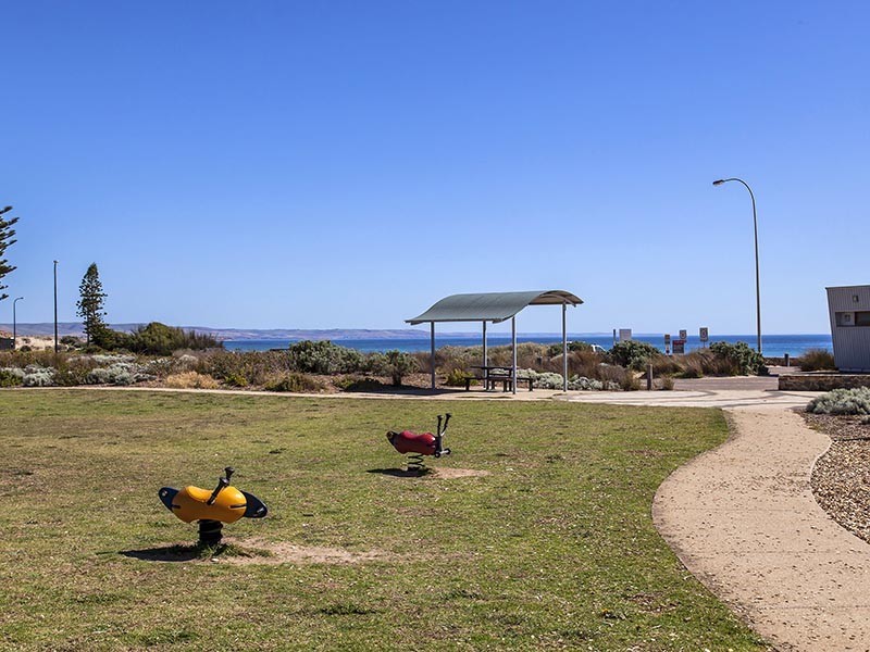 10 Third Avenue, Moana SA 5169