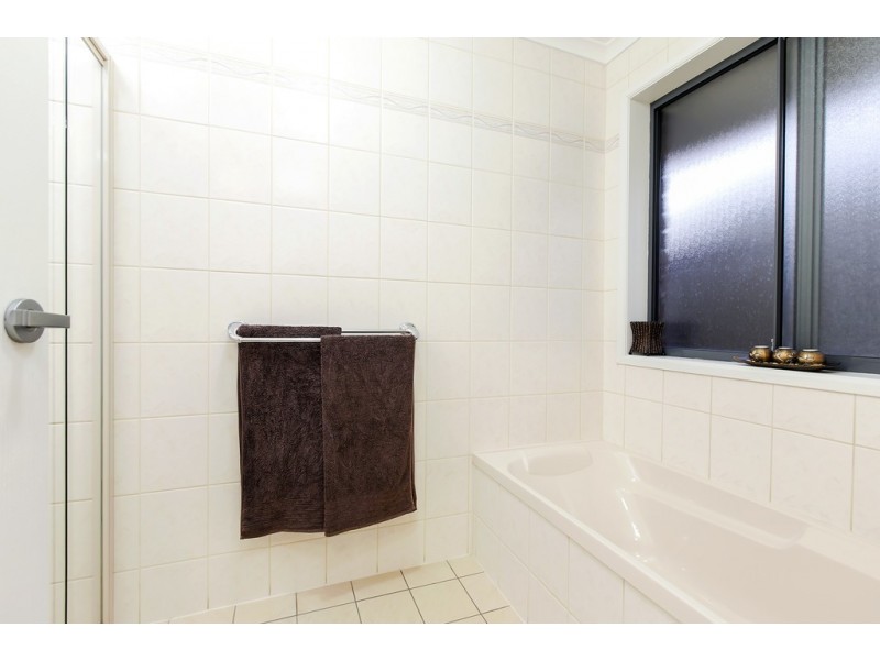14 Cowrie Drive, Seaford Rise SA 5169