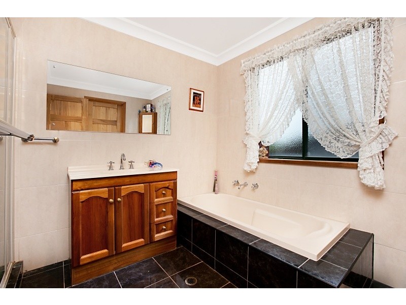 8 Grant Road, Reynella SA 5161