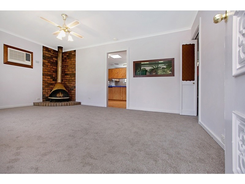 25 Barnabas Crescent, Christie Downs SA 5164