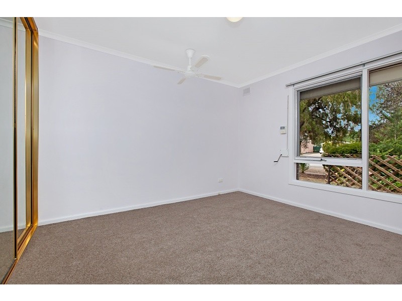 25 Barnabas Crescent, Christie Downs SA 5164