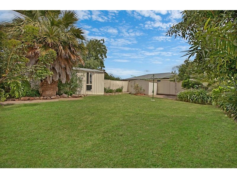 25 Barnabas Crescent, Christie Downs SA 5164