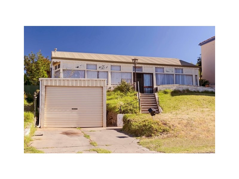 4 Dale Avenue, Christies Beach SA 5165