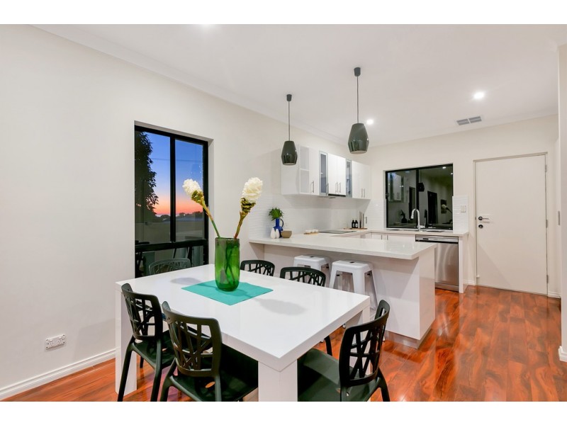 4, 24 Sismey Road, Christies Beach SA 5165