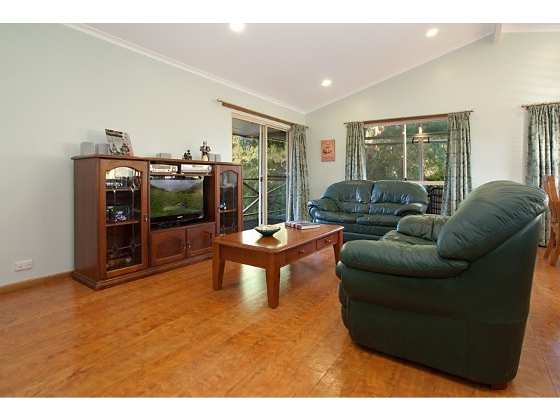 26 Arachne Drive, Hallett Cove SA 5158