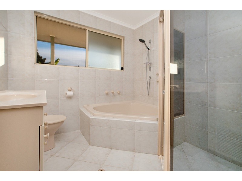 26 Arachne Drive, Hallett Cove SA 5158