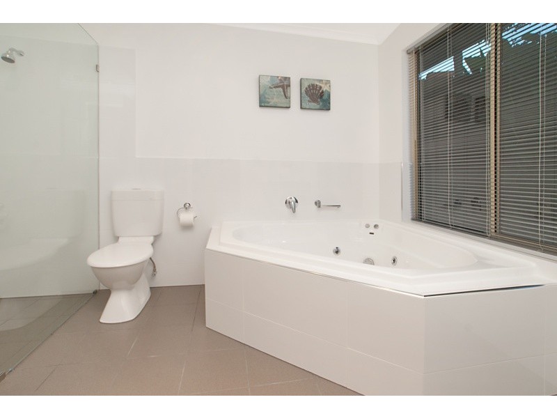 26 Arachne Drive, Hallett Cove SA 5158
