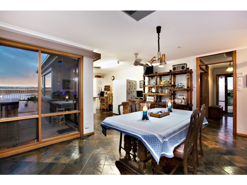 8 Britain Drive, Port Noarlunga South SA 5167