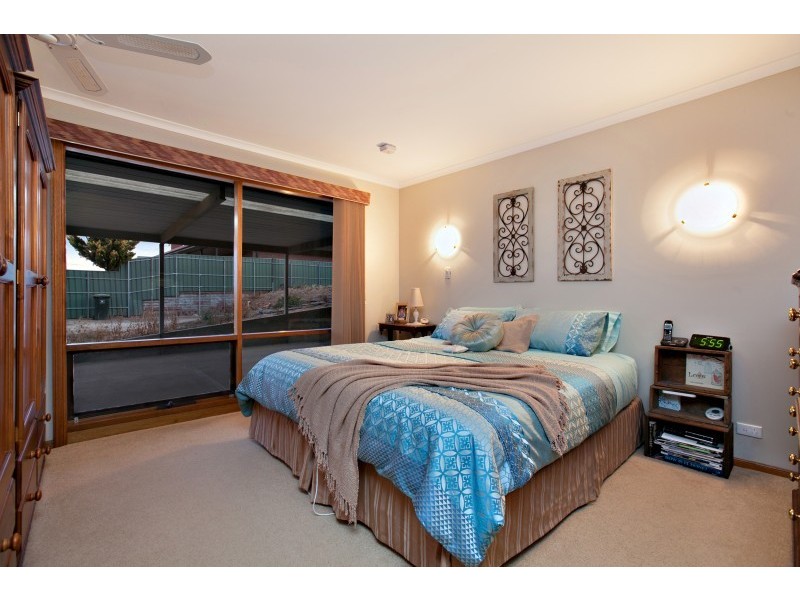 8 Britain Drive, Port Noarlunga South SA 5167