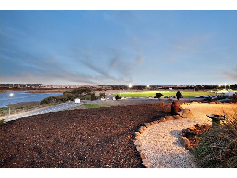 8 Britain Drive, Port Noarlunga South SA 5167