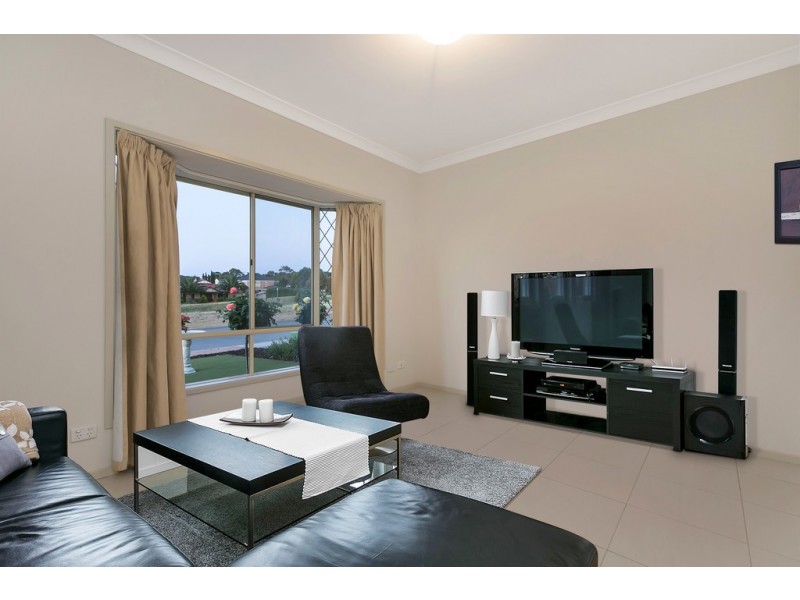 18 Henley Circuit, Seaford Rise SA 5169