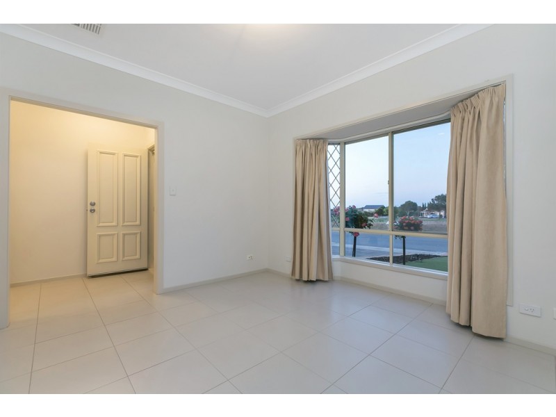 18 Henley Circuit, Seaford Rise SA 5169