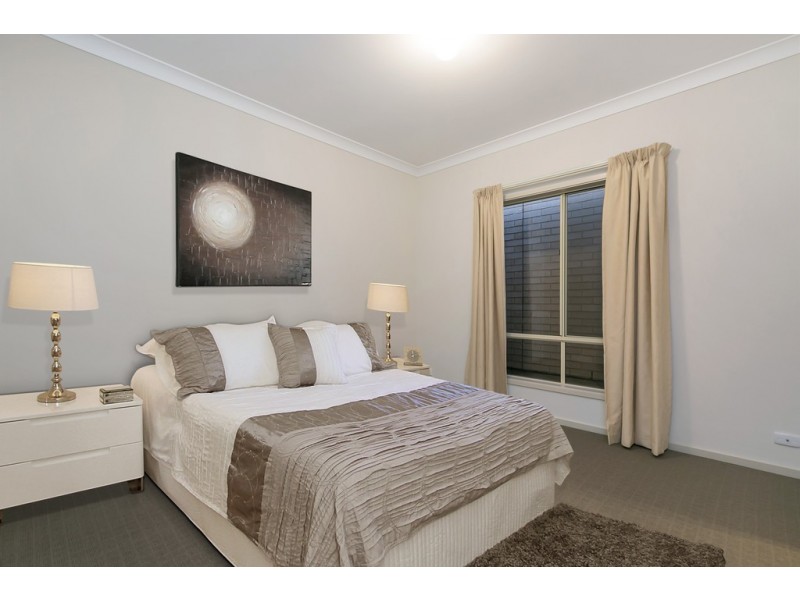 18 Henley Circuit, Seaford Rise SA 5169