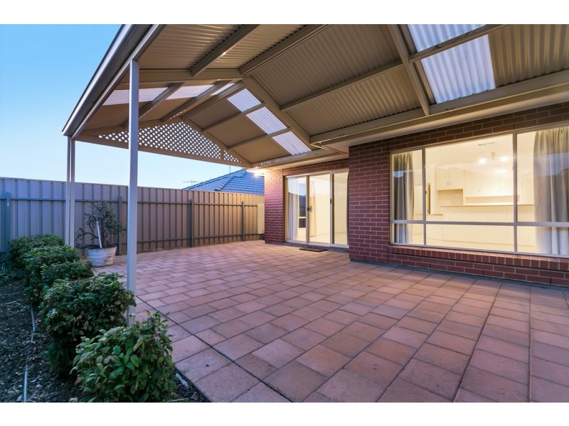 18 Henley Circuit, Seaford Rise SA 5169