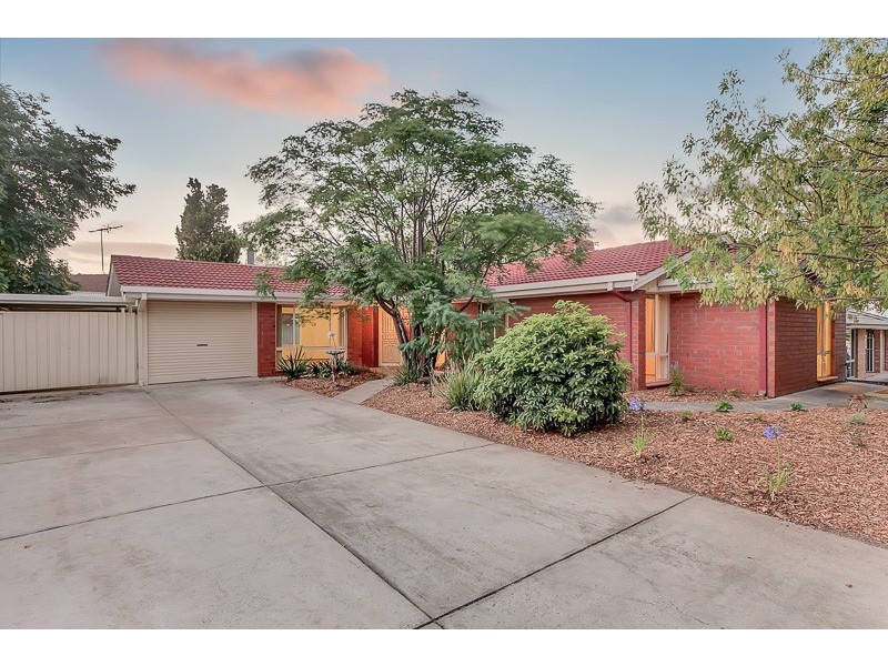 44 Sir James Hardy Way, Woodcroft SA 5162