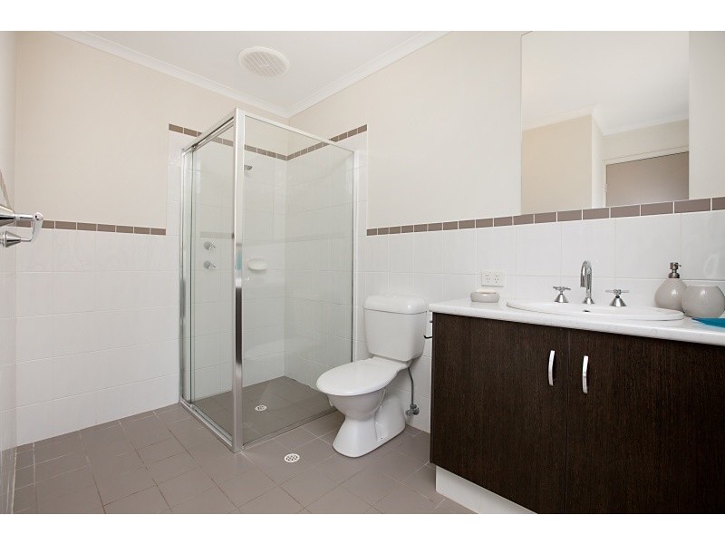 9 Kari Crescent, Huntfield Heights SA 5163