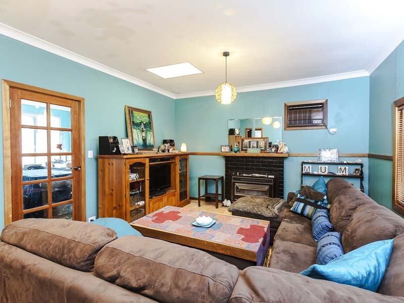 10 Saltash Avenue, Christies Beach SA 5165