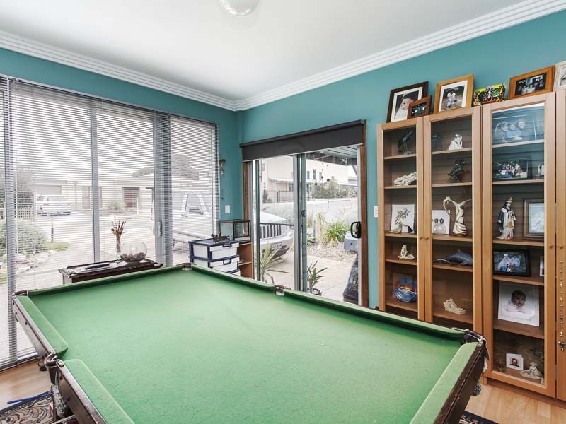 10 Saltash Avenue, Christies Beach SA 5165