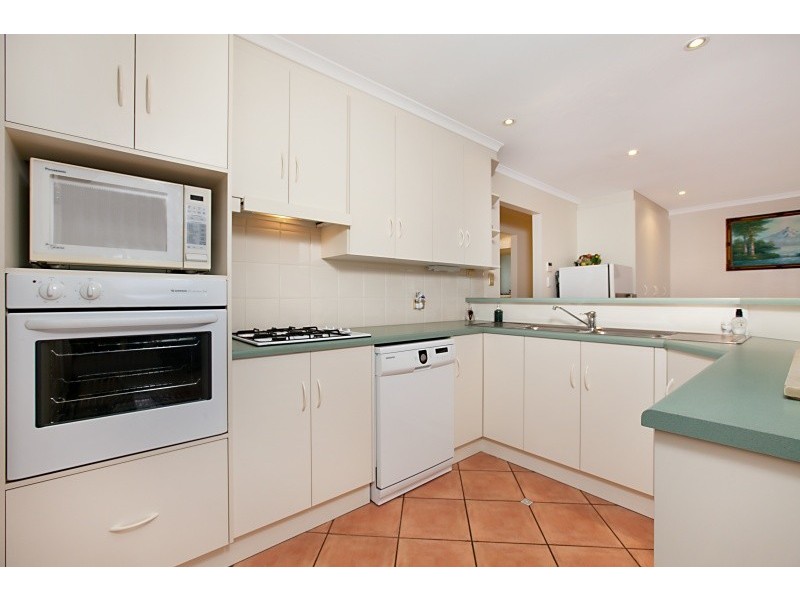 8 The Crescent, Seaford Rise SA 5169