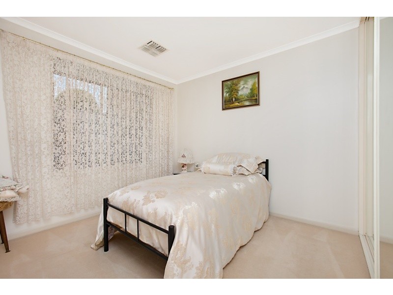 8 The Crescent, Seaford Rise SA 5169