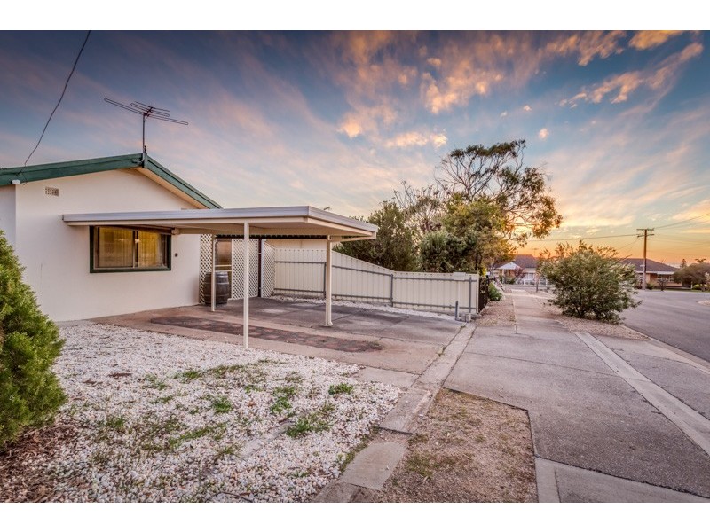 8a Hooper Place, Christies Beach SA 5165