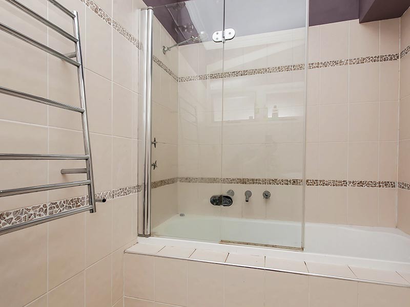 15 Elena Crescent, Hallett Cove SA 5158