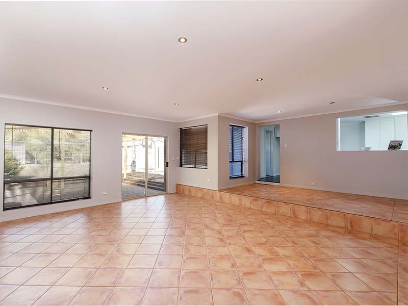18 Baden Terrace, O’sullivan Beach SA 5166